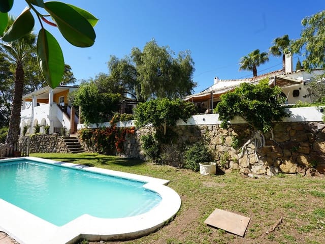 Image No.2-Villa de 6 chambres à vendre à Guadalmina