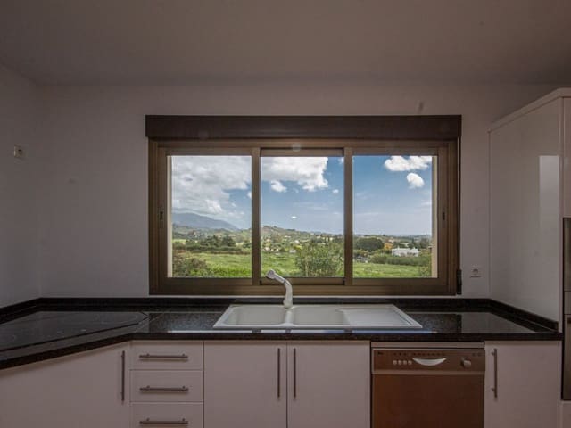 Image No.12-3 Bed Villa for sale