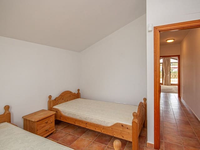 Image No.16-3 Bed Villa for sale
