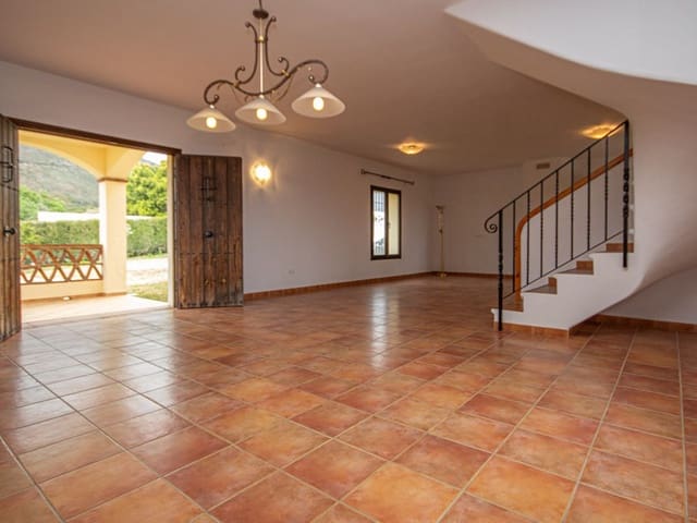 Image No.8-3 Bed Villa for sale