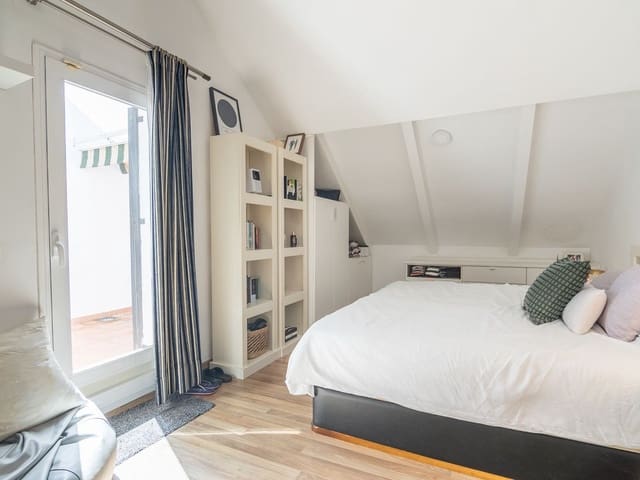 Image No.18-3 Bed Townhouse for sale