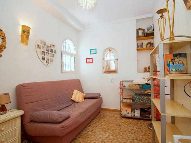 Image No.22-5 Bed Townhouse for sale
