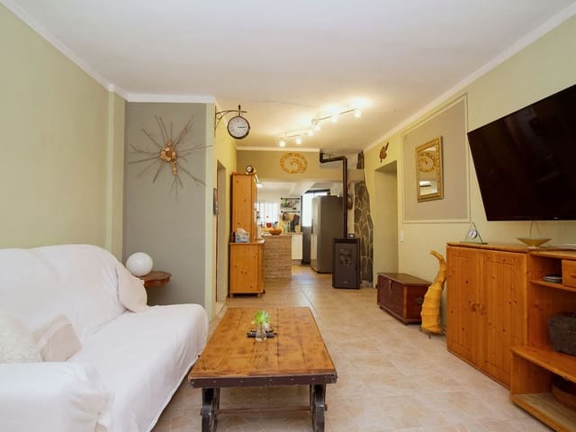 Image No.7-5 Bed Townhouse for sale