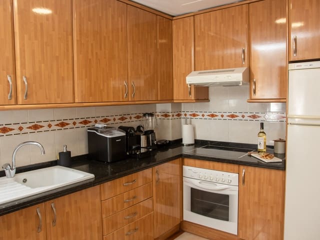 Image No.17-3 Bed Townhouse for sale