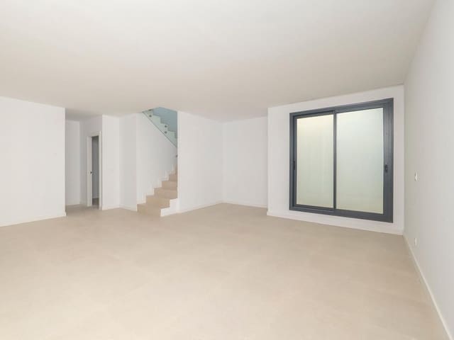 Image No.5-3 Bed Townhouse for sale