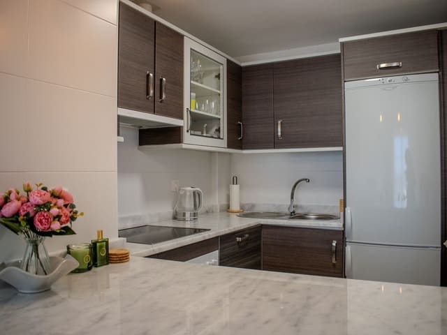 Image No.9-2 Bed Apartment for sale