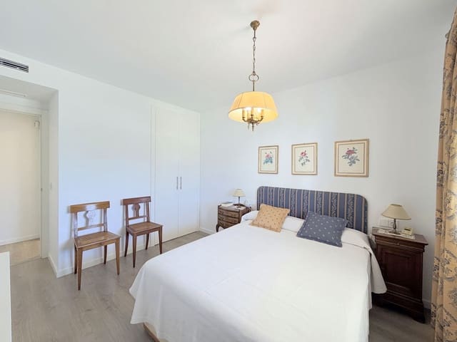 Image No.18-3 Bed Apartment for sale