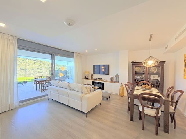 Image No.9-3 Bed Apartment for sale