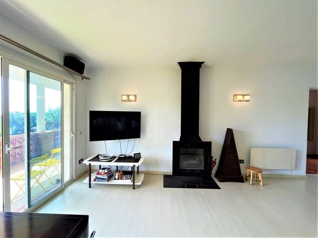 Image No.6-3 Bed Villa for sale
