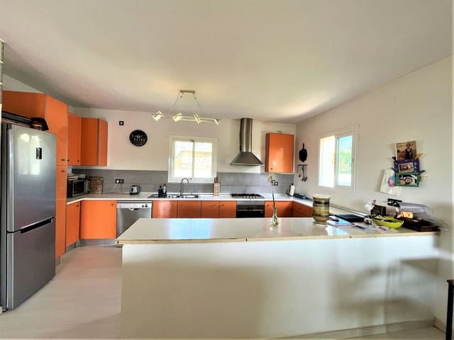 Image No.9-3 Bed Villa for sale