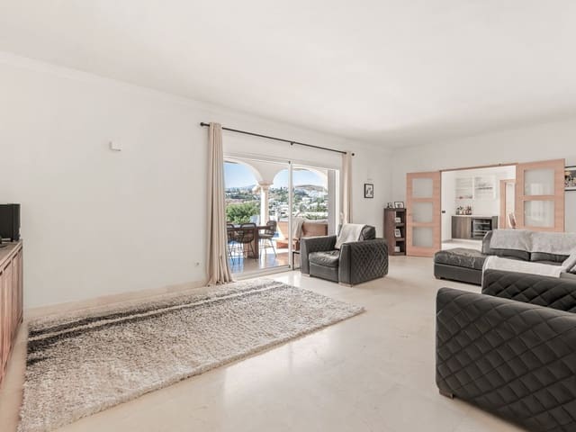 Image No.11-4 Bed Villa for sale