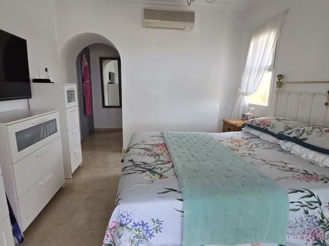 Image No.14-3 Bed Apartment for sale