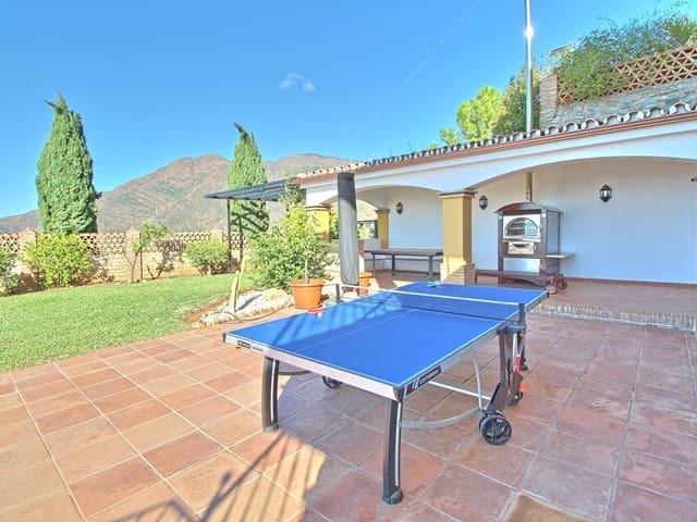 Image No.16-5 Bed Country House for sale