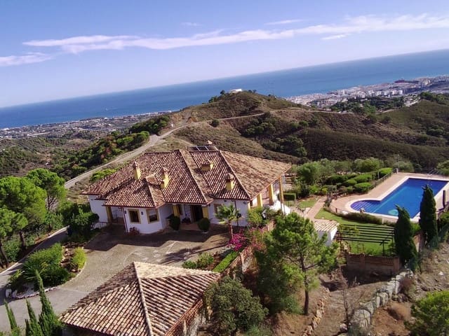 Image No.25-5 Bed Country House for sale