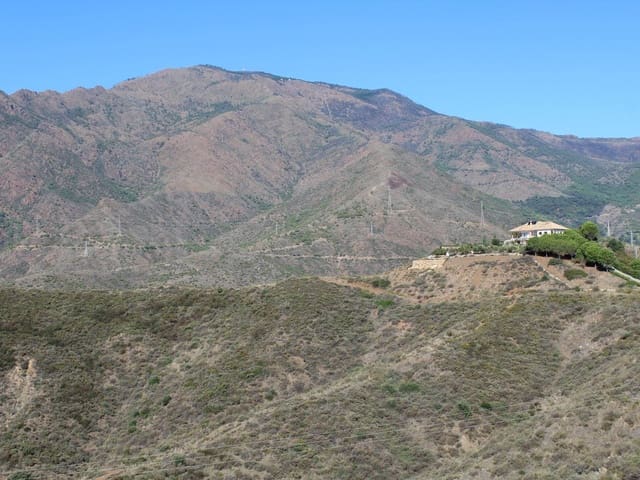 Image No.26-5 Bed Country House for sale