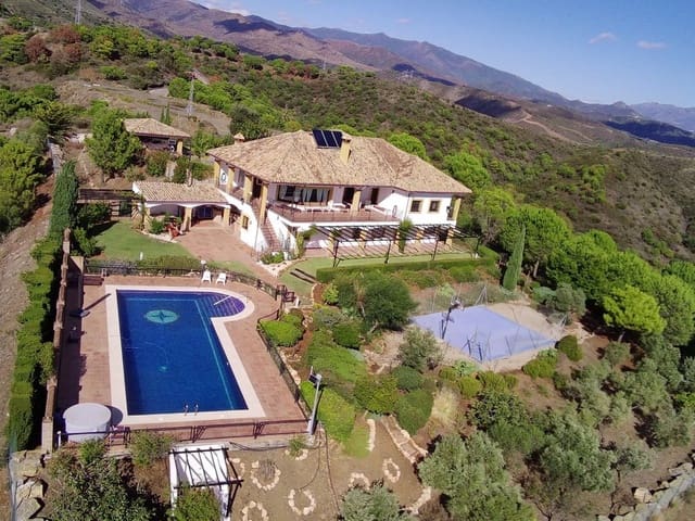 Image No.27-5 Bed Country House for sale