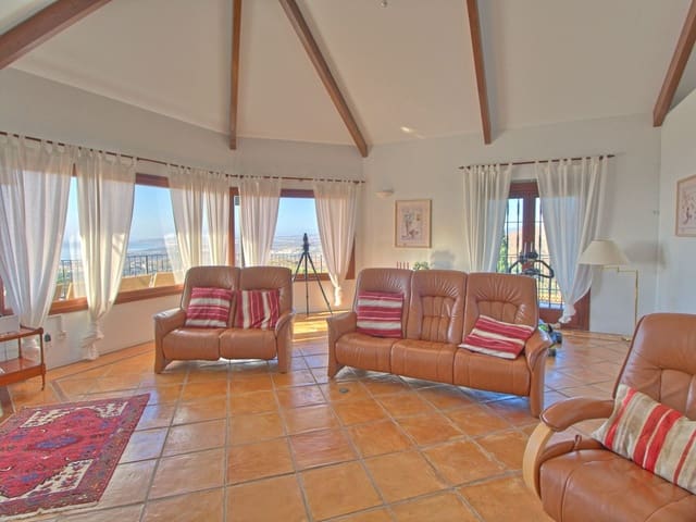 Image No.30-5 Bed Country House for sale
