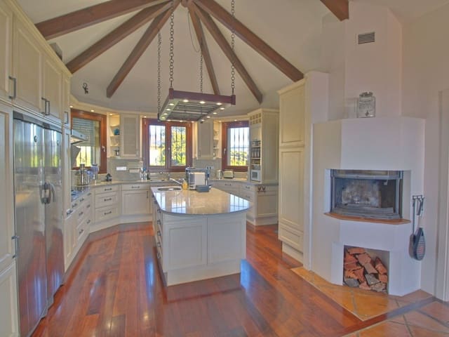 Image No.31-5 Bed Country House for sale