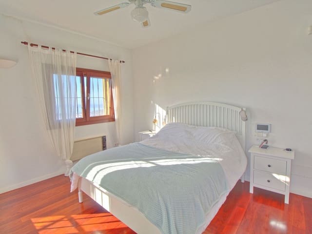 Image No.39-5 Bed Country House for sale
