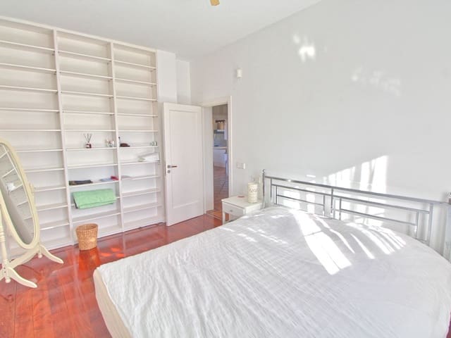Image No.41-5 Bed Country House for sale