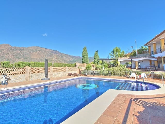 Image No.6-5 Bed Country House for sale