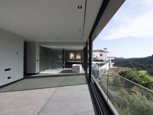 Image No.16-7 Bed Villa for sale