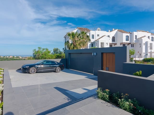 Image No.4-7 Bed Villa for sale