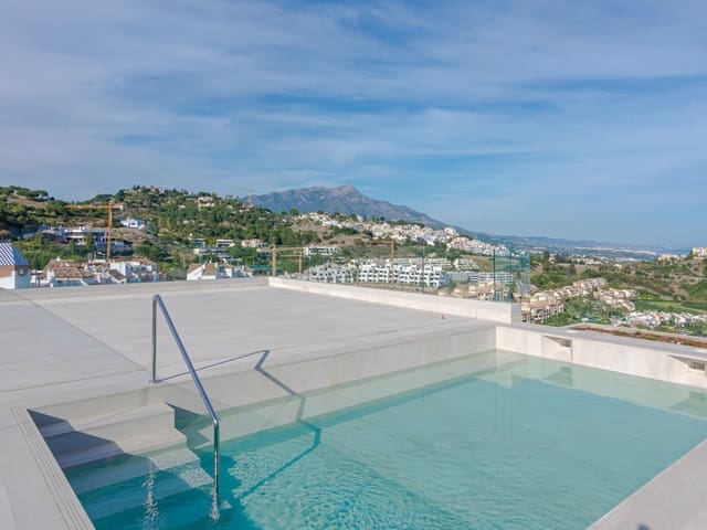 Image No.8-7 Bed Villa for sale
