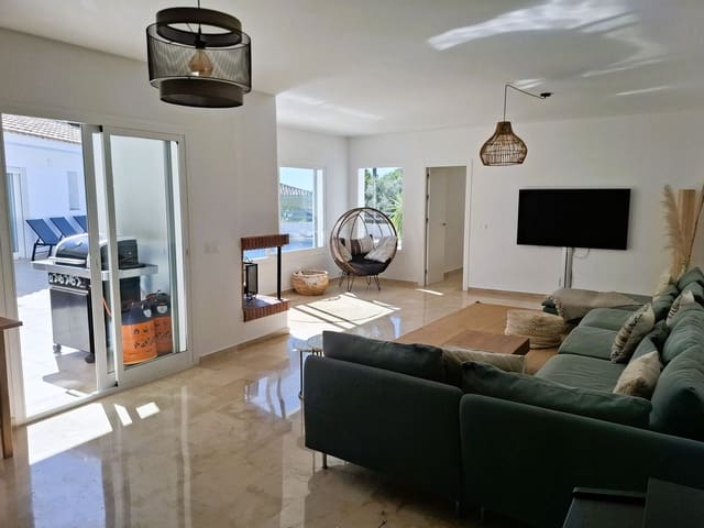 Image No.5-5 Bed Villa for sale