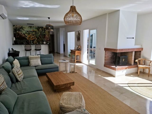 Image No.7-5 Bed Villa for sale