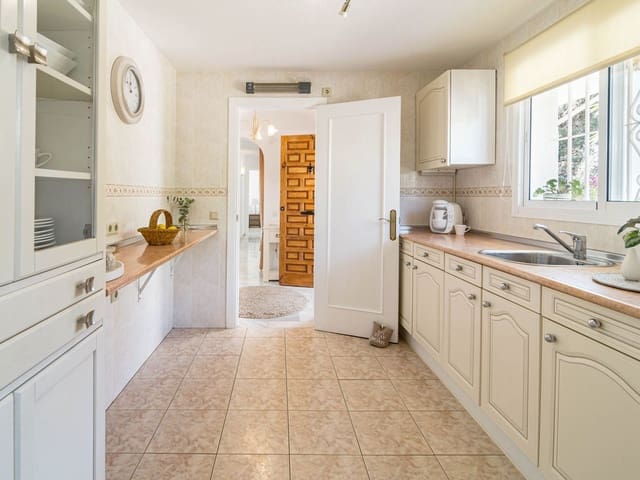 Image No.17-3 Bed Villa for sale