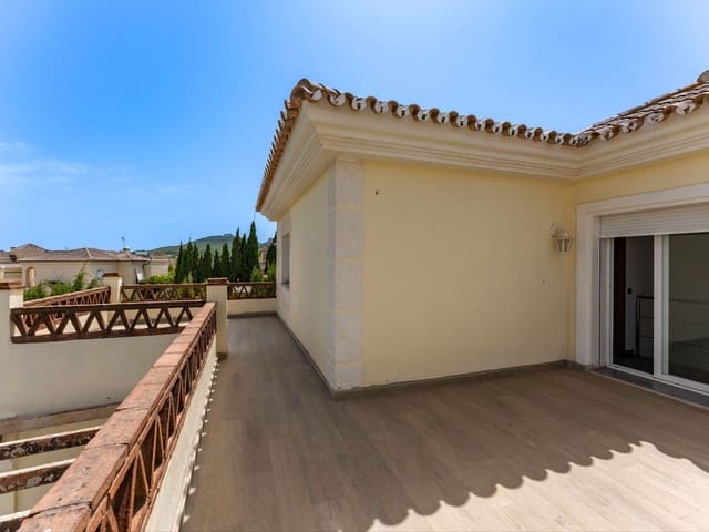 Image No.6-4 Bed Villa for sale