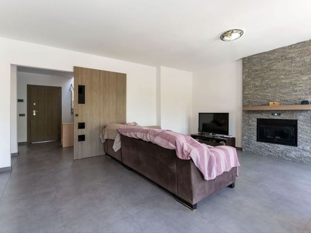 Image No.7-4 Bed Villa for sale