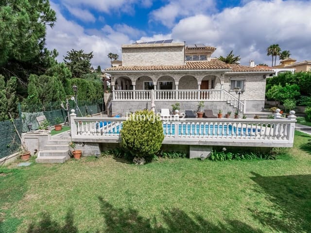 Image No.6-Villa de 4 chambres à vendre à Marbella