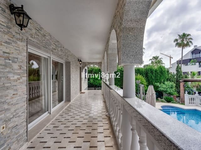 Image No.7-Villa de 4 chambres à vendre à Marbella