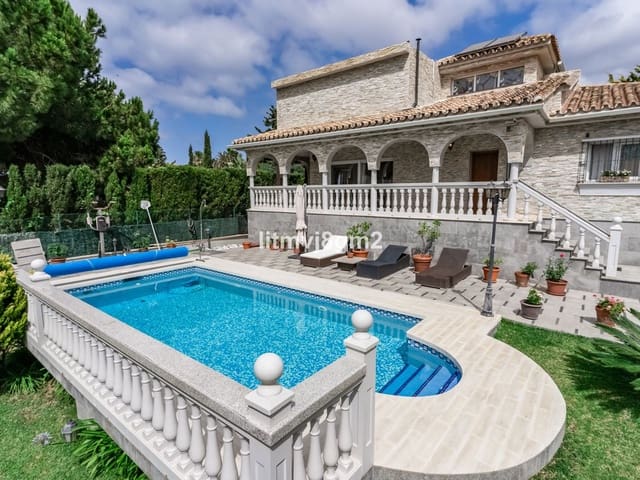 Image No.8-Villa de 4 chambres à vendre à Marbella
