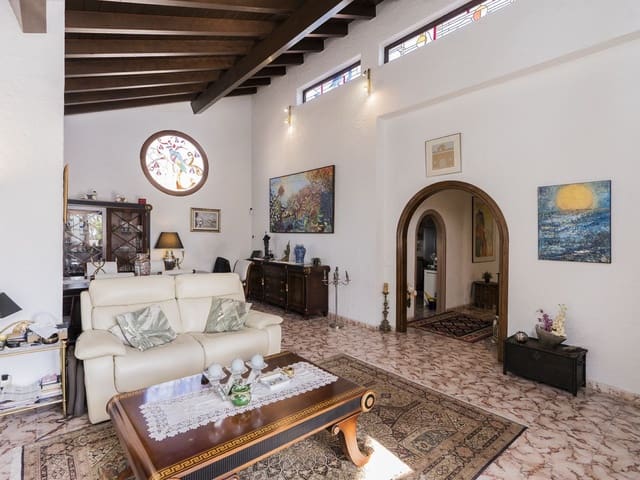 Image No.17-4 Bed Villa for sale
