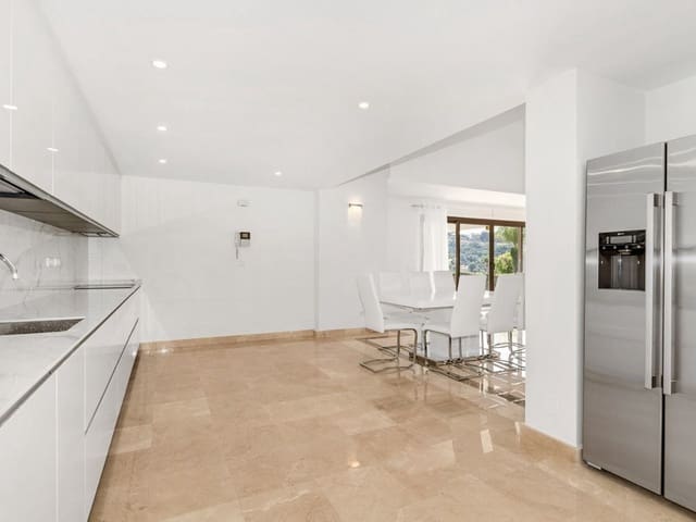 Image No.18-4 Bed Villa for sale