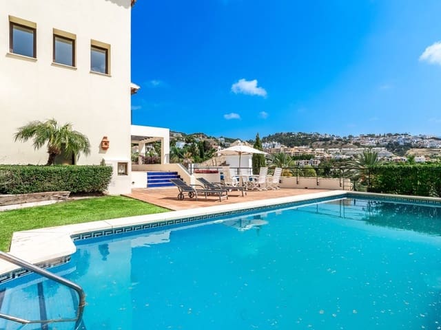 Image No.3-4 Bed Villa for sale