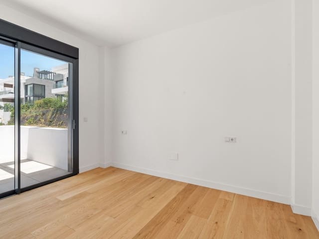 Image No.9-5 Bed Townhouse for sale