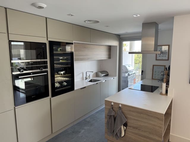 Image No.9-3 Bed Penthouse for sale
