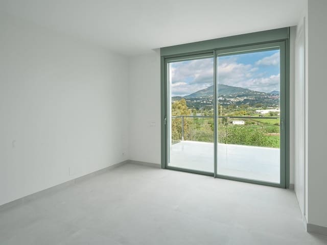 Image No.6-4 Bed Townhouse for sale