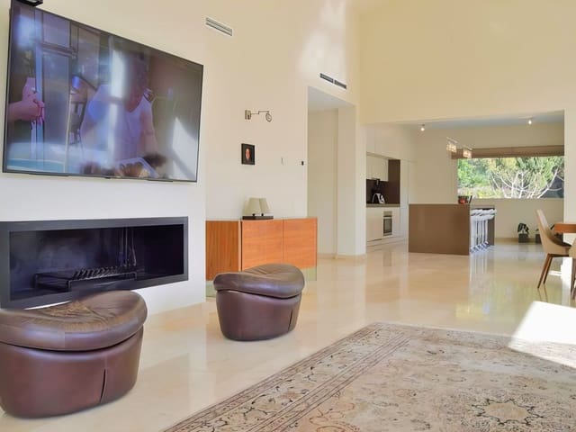 Image No.11-3 Bed Villa for sale