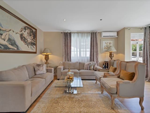 Image No.9-3 Bed Villa for sale