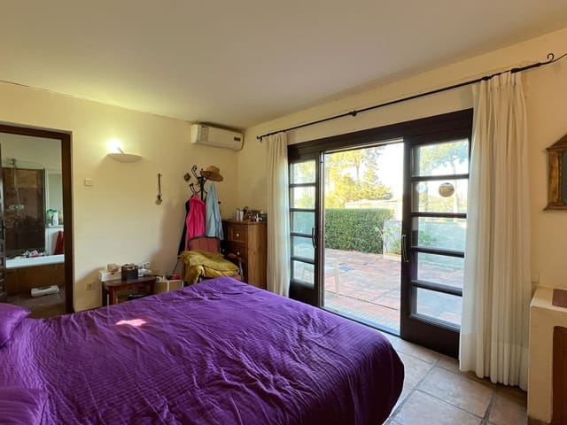 Image No.11-4 Bed Villa for sale