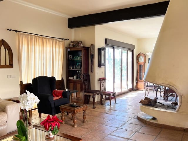 Image No.6-4 Bed Villa for sale