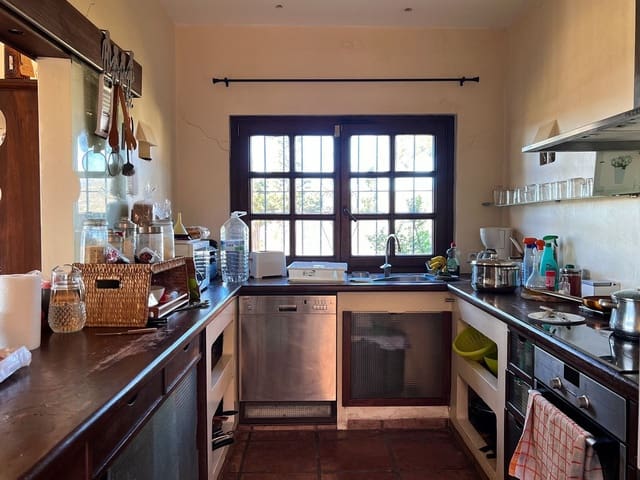 Image No.8-4 Bed Villa for sale