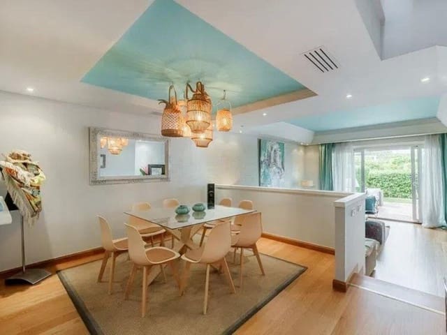 Image No.8-4 Bed Townhouse for sale