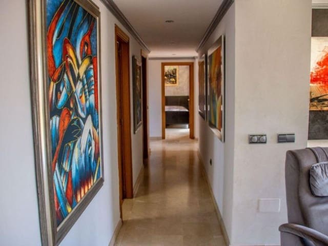 Image No.10-3 Bed Apartment for sale