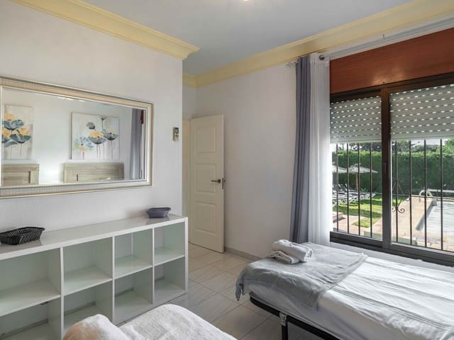 Image No.17-5 Bed Villa for sale